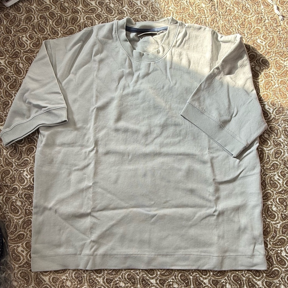 Men's Classic Gray Short Sleeve Tee